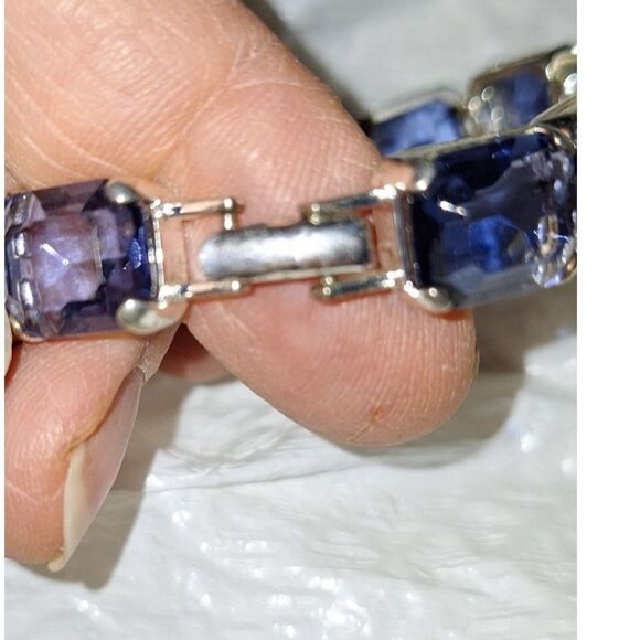 A Vintage 80's Monet Purple Glass Women's Bracelet Faceted Elegant Eveningwear - Picture 4 of 8